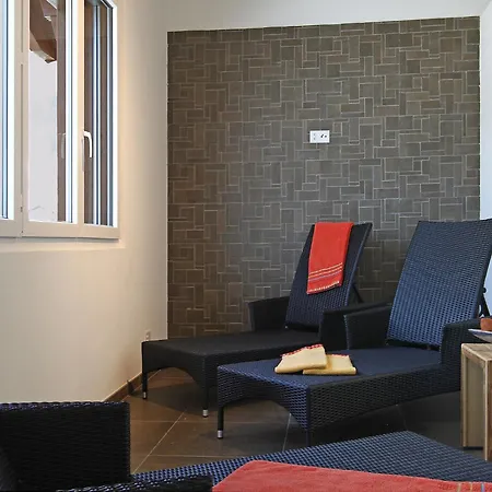 B41 By Interhome *
